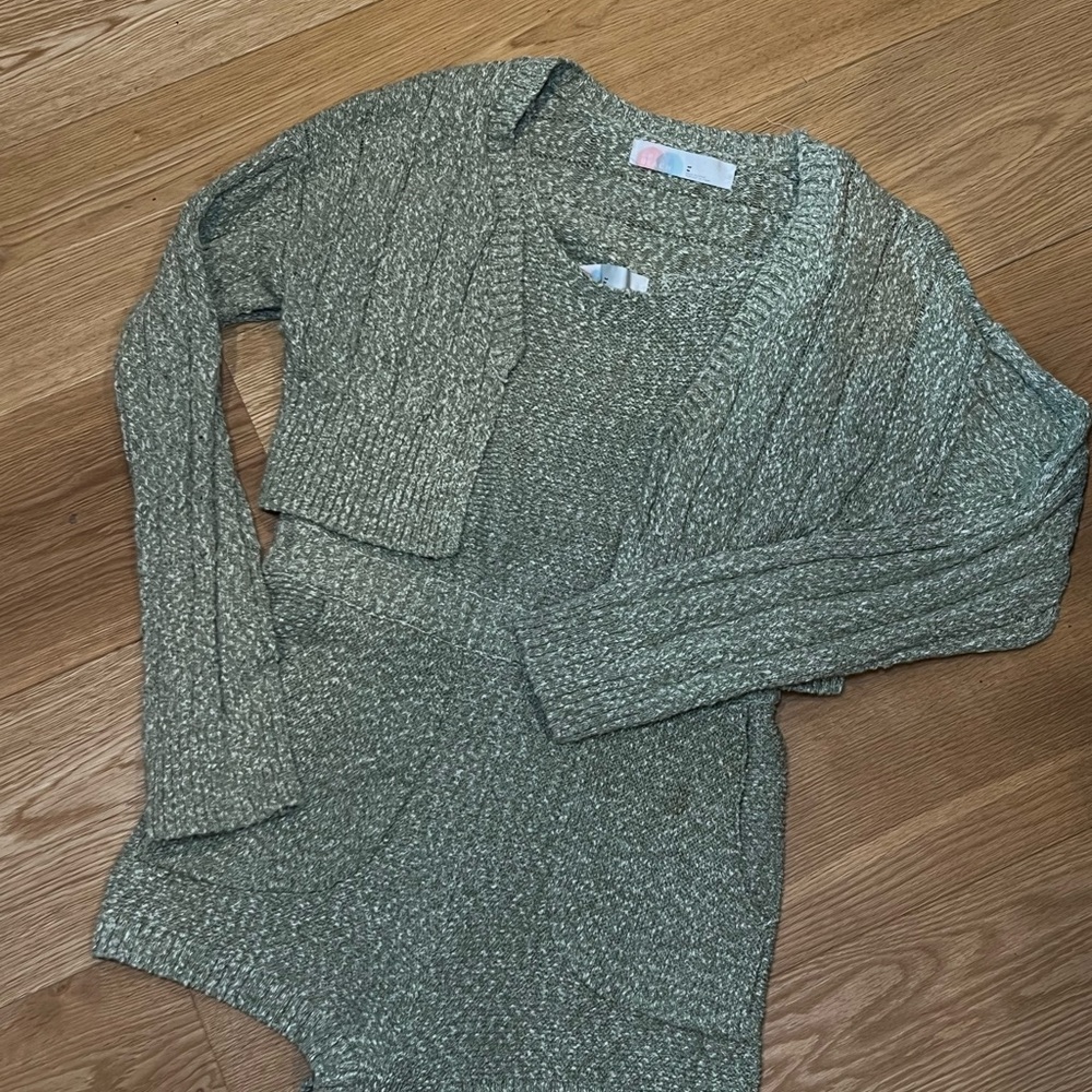 Women's Green Sweater